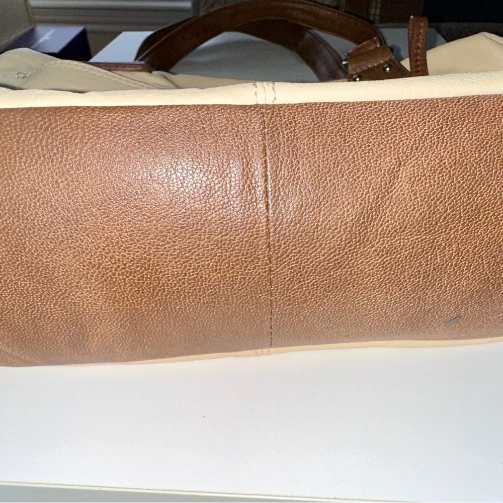 Stone Mountain Leather Cream/Brown Bag - Picture 10 of 10